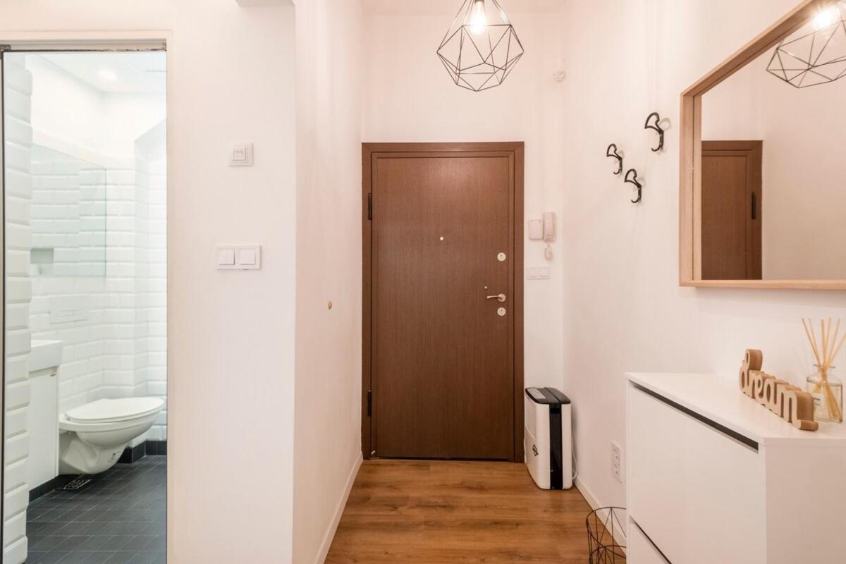 Top Centre 1 Bedroom Apt Next To Vitosha Blvd. Sófia Exterior foto